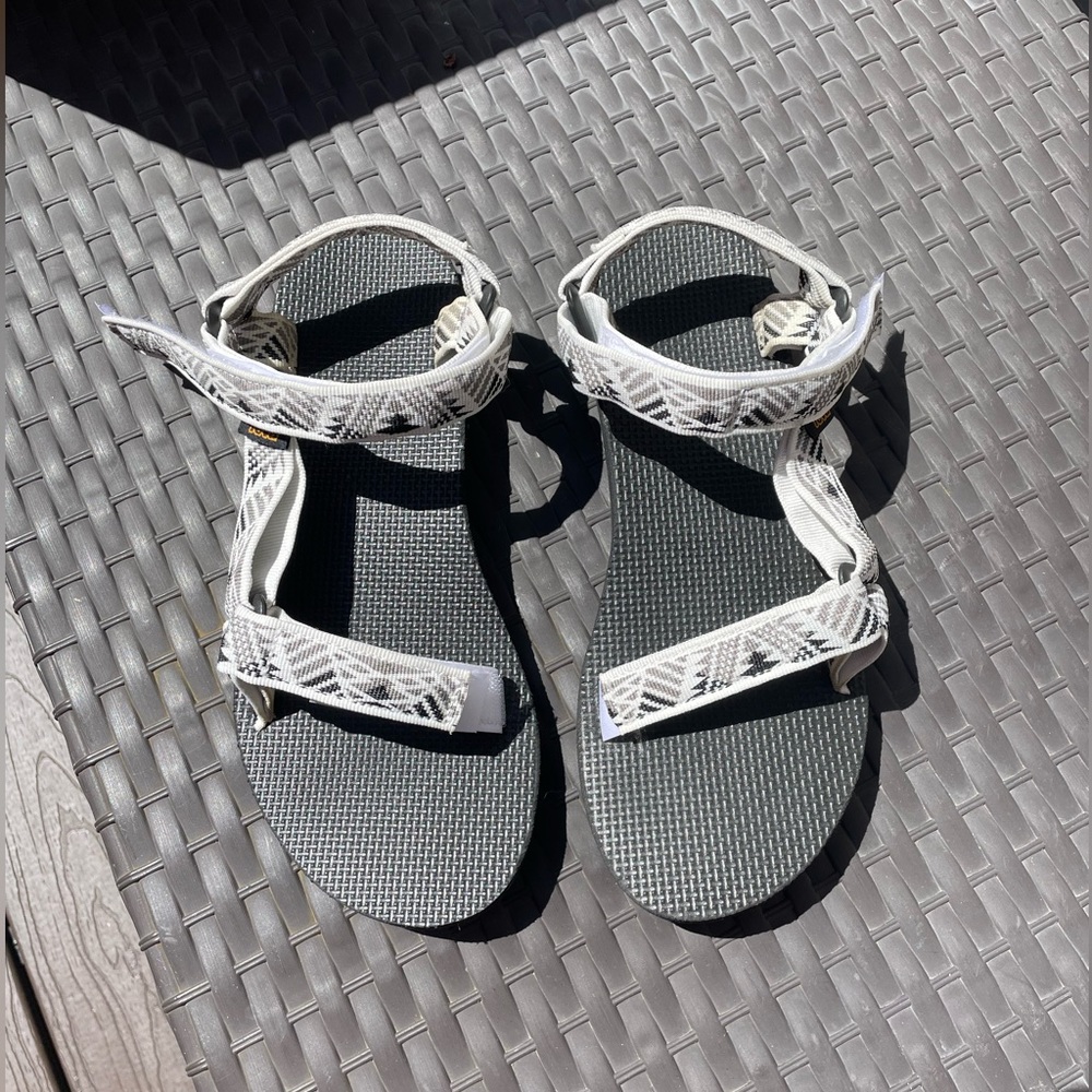 Teva • women’s original universal